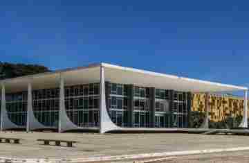 STF começa a julgar recursos de Bolsonaro e aliados contra condenação